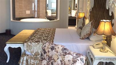 سوییت رویال هتل سی نور مشهد سوییت رویال هتل سی نور مشهد